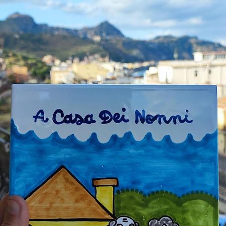 Ferienwohnung A Casa Dei Nonni Giardini-Naxos Exterior foto