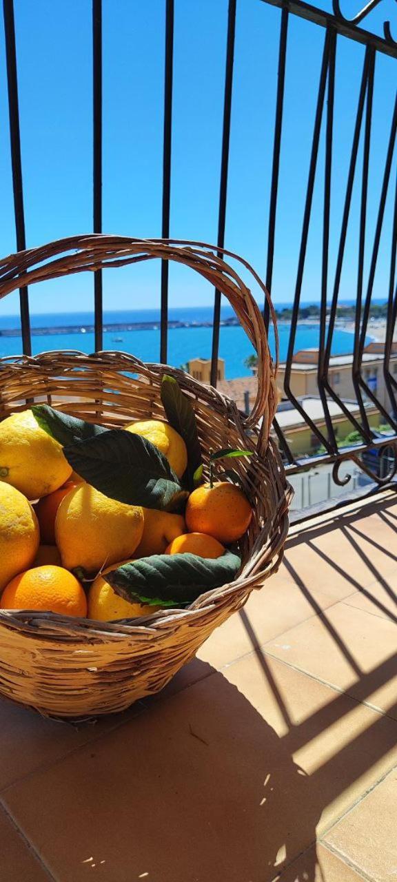 Ferienwohnung A Casa Dei Nonni Giardini-Naxos Exterior foto