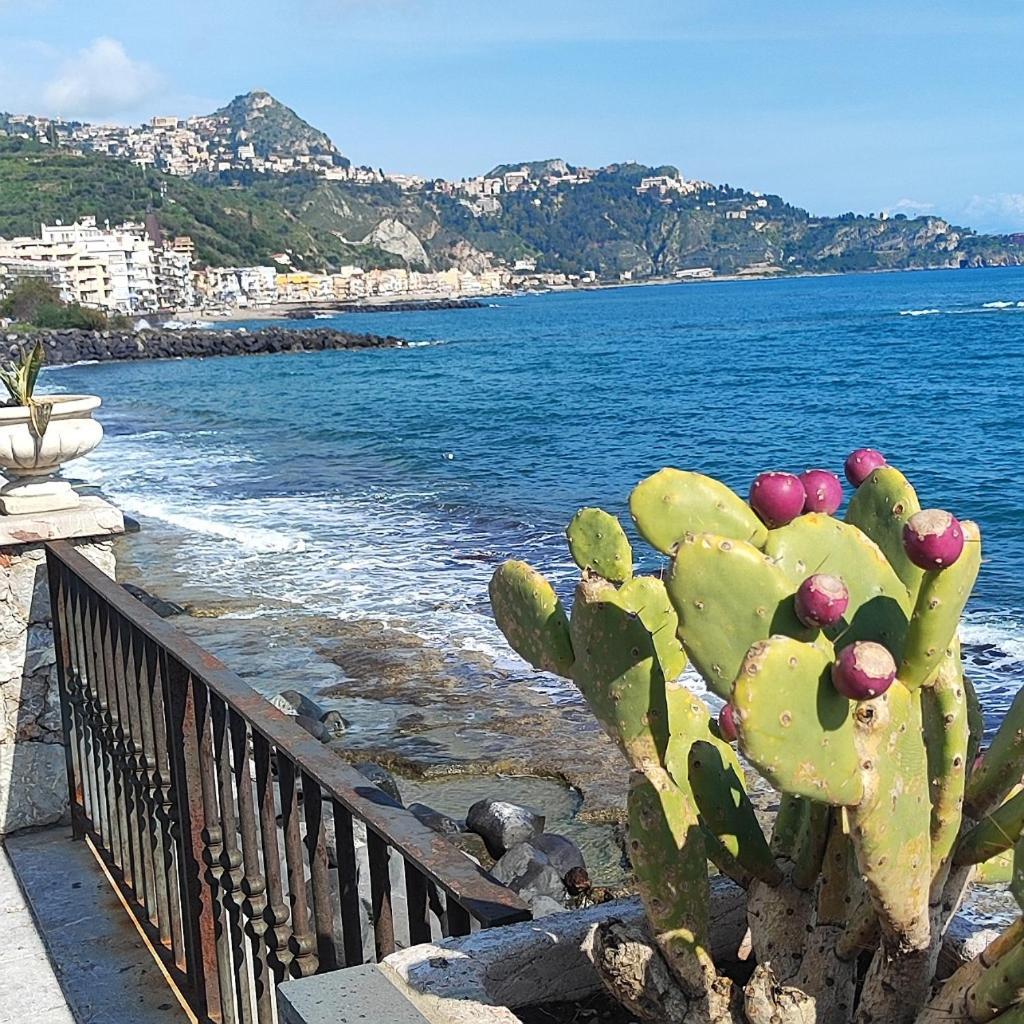 Ferienwohnung A Casa Dei Nonni Giardini-Naxos Exterior foto